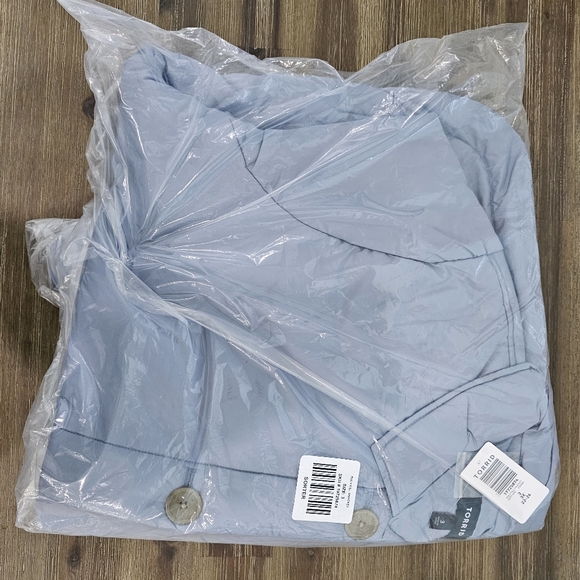 NWT Torrid Poly Fill Shacket - Picture 6 of 6